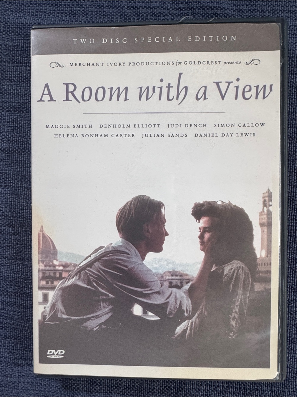 A Room with a View (Two-Disc Special Edition) DVD - White